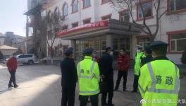 交警查獲多起“百噸王”！約談裝載單位賽馬水泥廠！